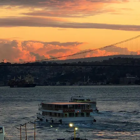 Апартаменты Stunning 1br W Sea View Close To Galataport !